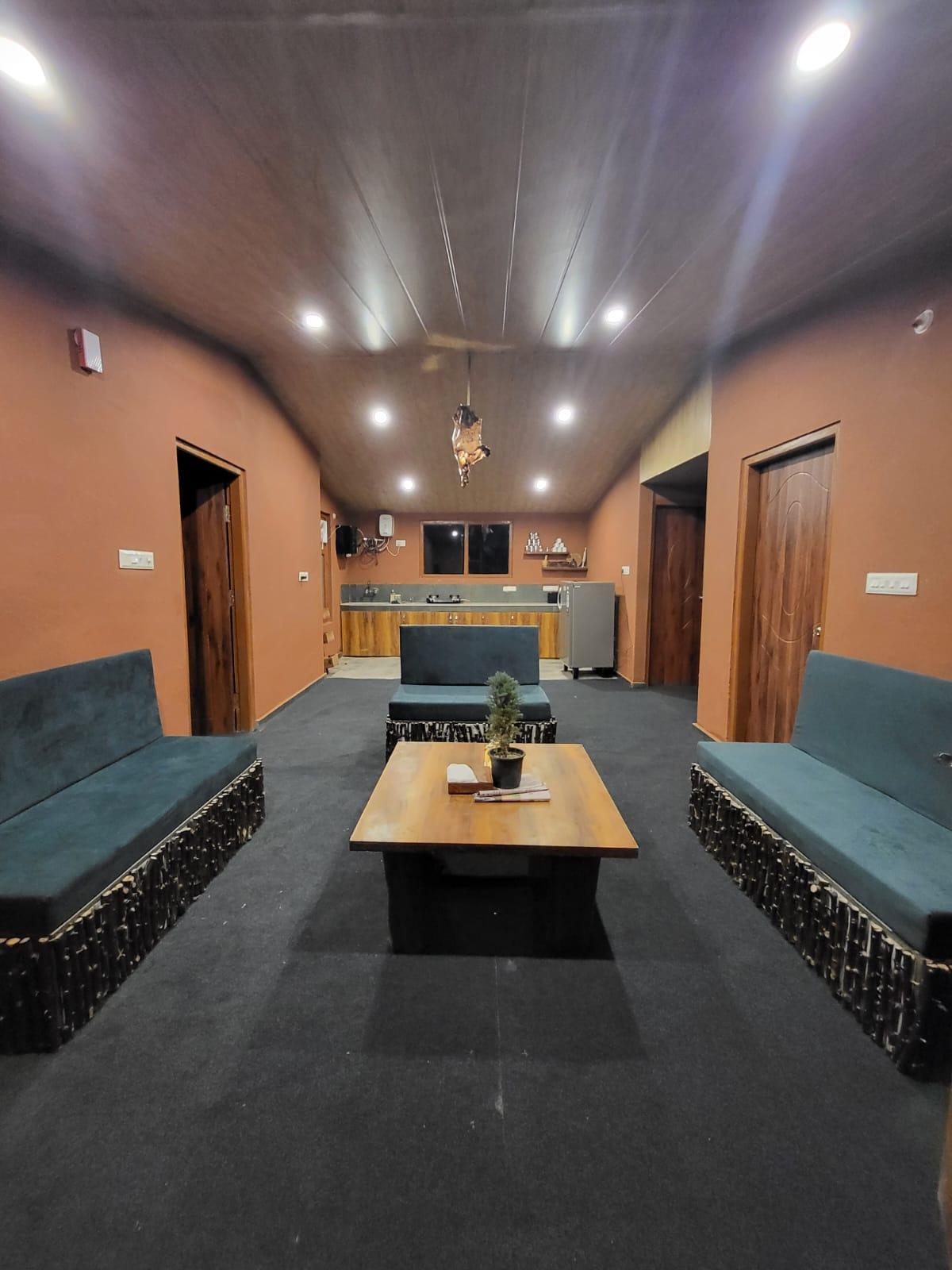 Naggar Studio - Art & Farm Lodge - Image 1